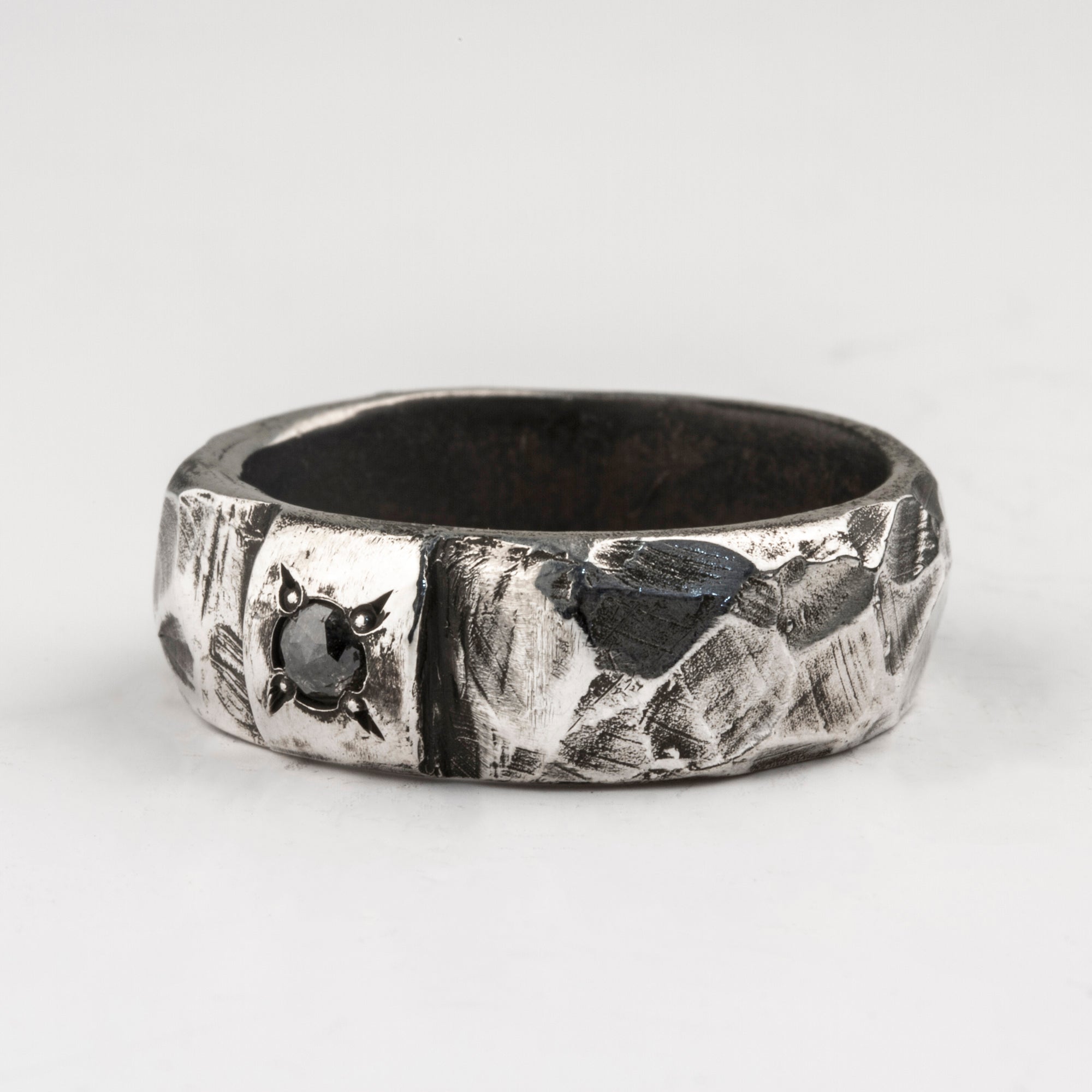 Carved Thin Ring with Grey Diamond